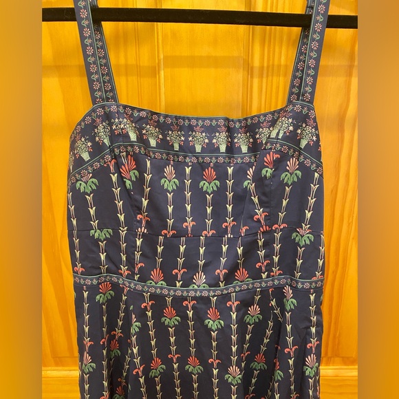 The Margot dress Hill House small in navy trailing fern - Picture 7 of 11